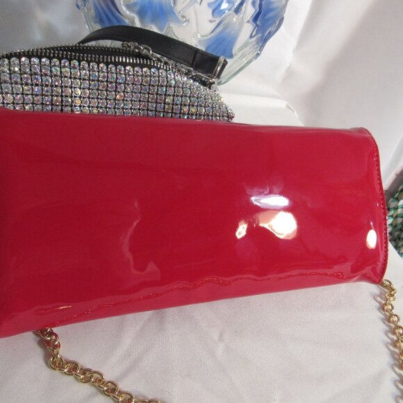 STEVE MADDEN RED PATENT VEGAN LEATHER CONVERTABLE CLUTCH XBODY BAG 11" X 5" - Picture 5 of 9